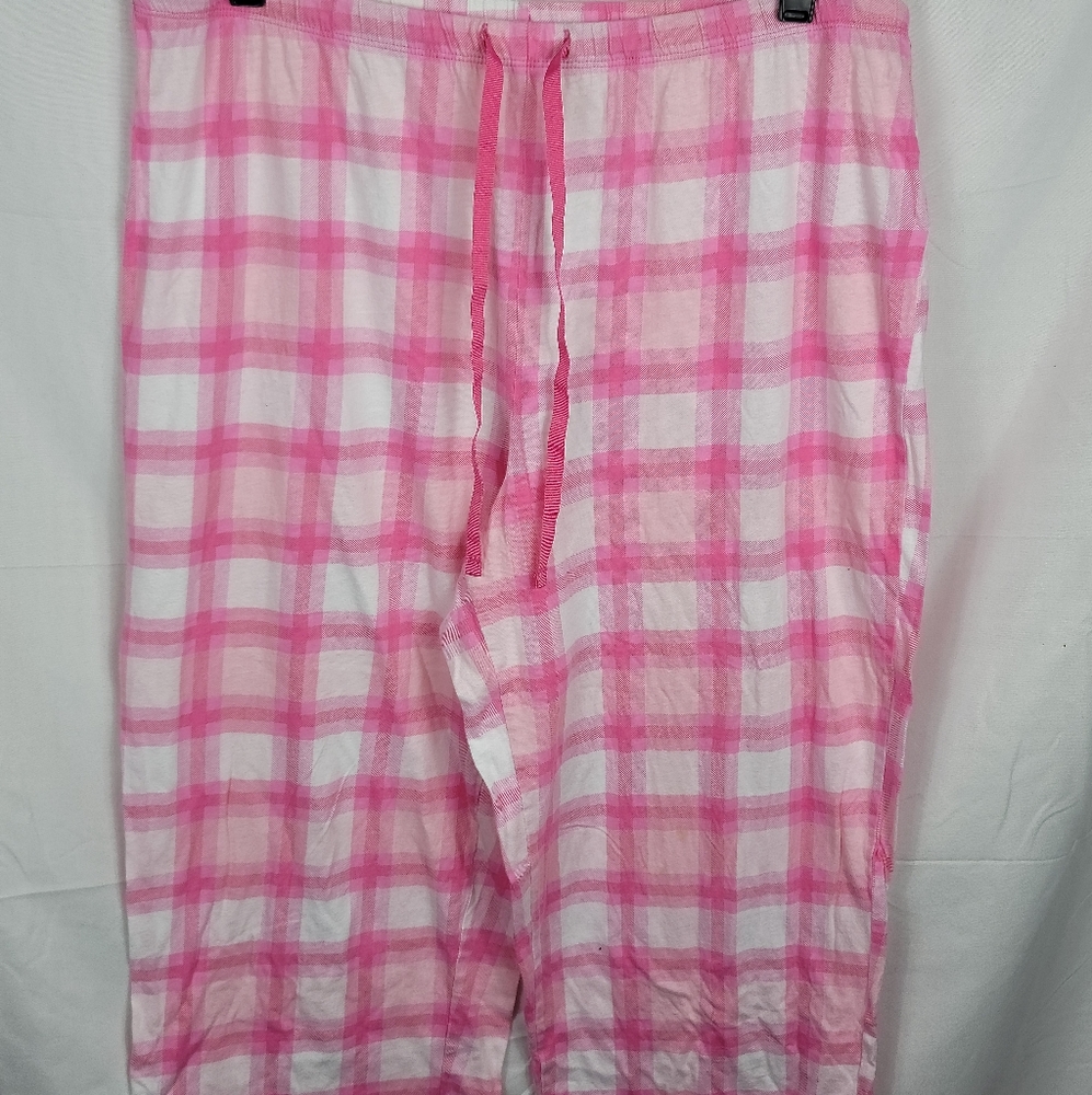 Nautica sleepwear pink plaid bottoms. Size L